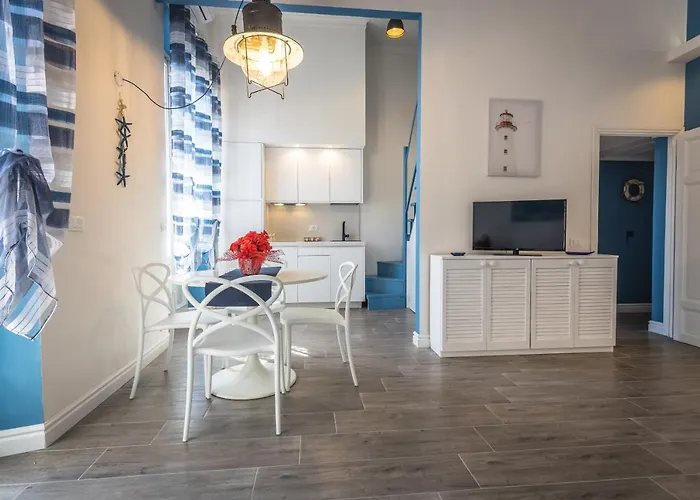 Scricciolo Apartment *