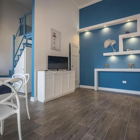 アパート Scricciolo